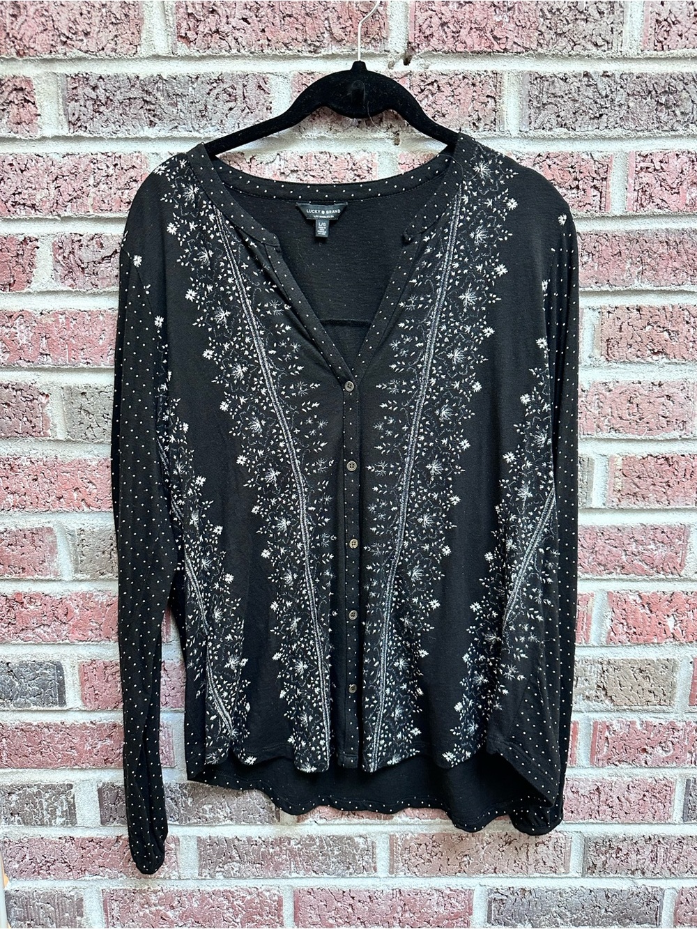 Lucky Brand Black Long-Sleeve -Printed Button button down Top size Large